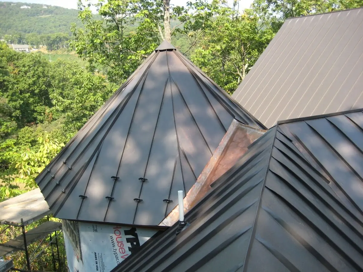 Professional Shingle Replacement & Repair by Craftsman Roofing in Trenton